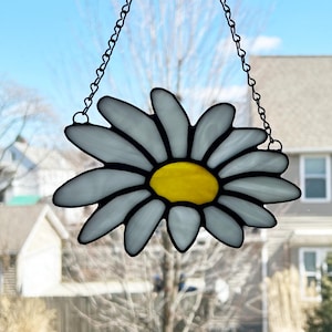 Glasmalerei – Gänseblümchenblume