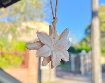 Car Air Freshener, Lily Flower Car Hanging Diffuser, Car Hanger, Custom Air Freshener, Custom Colored Scented Car Freshies, Car Ornament