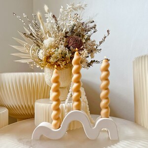 Handmade Wave Candle Holder For Taper Candlestick Modern Minimalistic Nordic Home Décor Cozy Night Table Setting Elegant Wedding Decoration