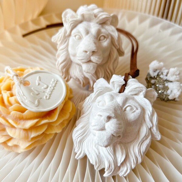 Lion Bust Car Air Freshener Car Vent Clip Hanging Diffuser Scented Fridge Magnet Refrigerator Magnets Aroma Stone Car Accessories Ornaments