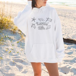 The Summer I Turned Pretty Sweatshirt - Beach Vibes Lightweight Hoodie, Ocean Lover Unisex Jumper, Vacation Graphic Pullover, Coastal Theme