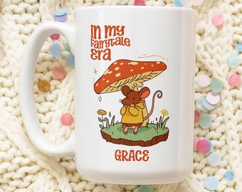 Gepersonaliseerde muismok: sprookjesachtige Cottagecore-koffiekop