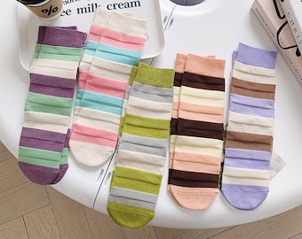Colorful striped socks with a striped structure