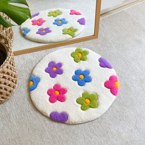 Tuft Rug Flower / Hand Tufted Rug, Custom Rug, Soft and Aesthetic, Handmade Gift, Flower Rug