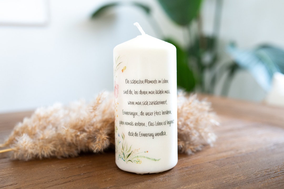 Trauerkerze mit Spruch Blumenkranz Gedenkkerze Stumpenkerze