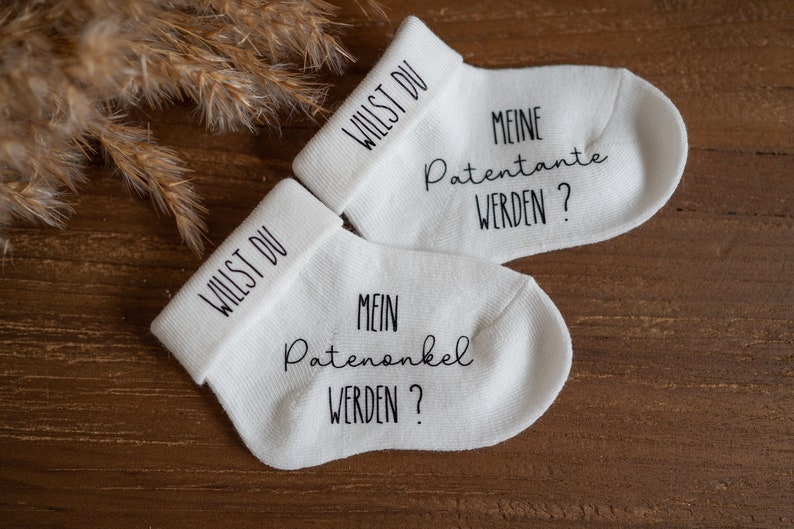 Babysocken zur Verkündung der Schwangerschaft Frage Pateneltern Patentante Patenonkel werden mit Überraschungsbox