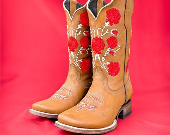 Handmade Leather Floral Embroidered Boots/ Mexican Artisanal Women's Boots/ Western Boots/Cowgirl Authentic Boots/ Women's Mexican Boots