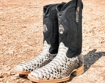 Handcrafted Men's Python Cowboy Boots/ Square Toe Cowboy Boots Snake/ Men's Exotic boots/ Botas vaqueras exoticas/ Men's cowboy boots genuin