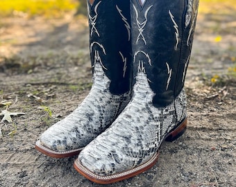 Handcrafted Men's Python Cowboy Boots/ Square Toe Cowboy Boots Snake/ Men's Exotic boots/ Botas vaqueras exoticas/ Men's  cowboy boots