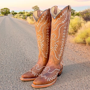 Handmade Western Tall Cowboy Boots Knee High / Tall Brown cowboy boots/ cowgirl boots / Botas vaqueras altas/ Western Knee-High boots
