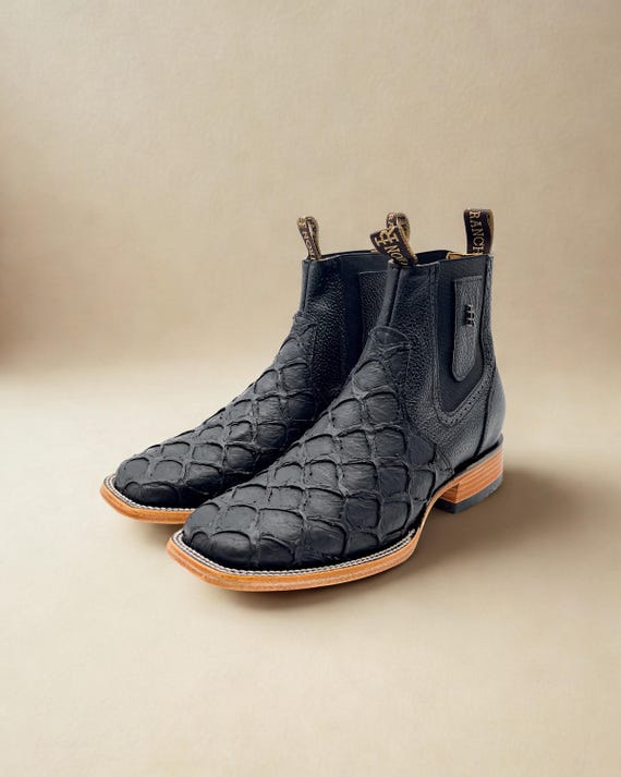 Handcrafted Men's Cowboy Pirarucu fish Bass Ankle Boots/ Chelsea Boots Square toe/ Square Toe Half Boots Botines Vaqueros Charro pescado