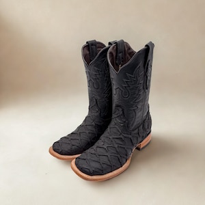 Handcrafted Men's Bass Cowboy Boots/ Square Toe Cowboy Boots Pirarucu/ Men's Exotic boots/ Botas vaqueras exoticas/ Men's fish cowboy boots