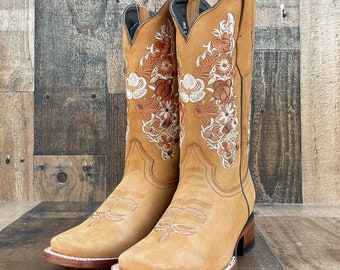 Handmade Leather Floral Embroidered Boots / Mexican Artisanal Women's Boots / Western Boots / Cowgirl Authentic Boots/ Women's Mexican Boots