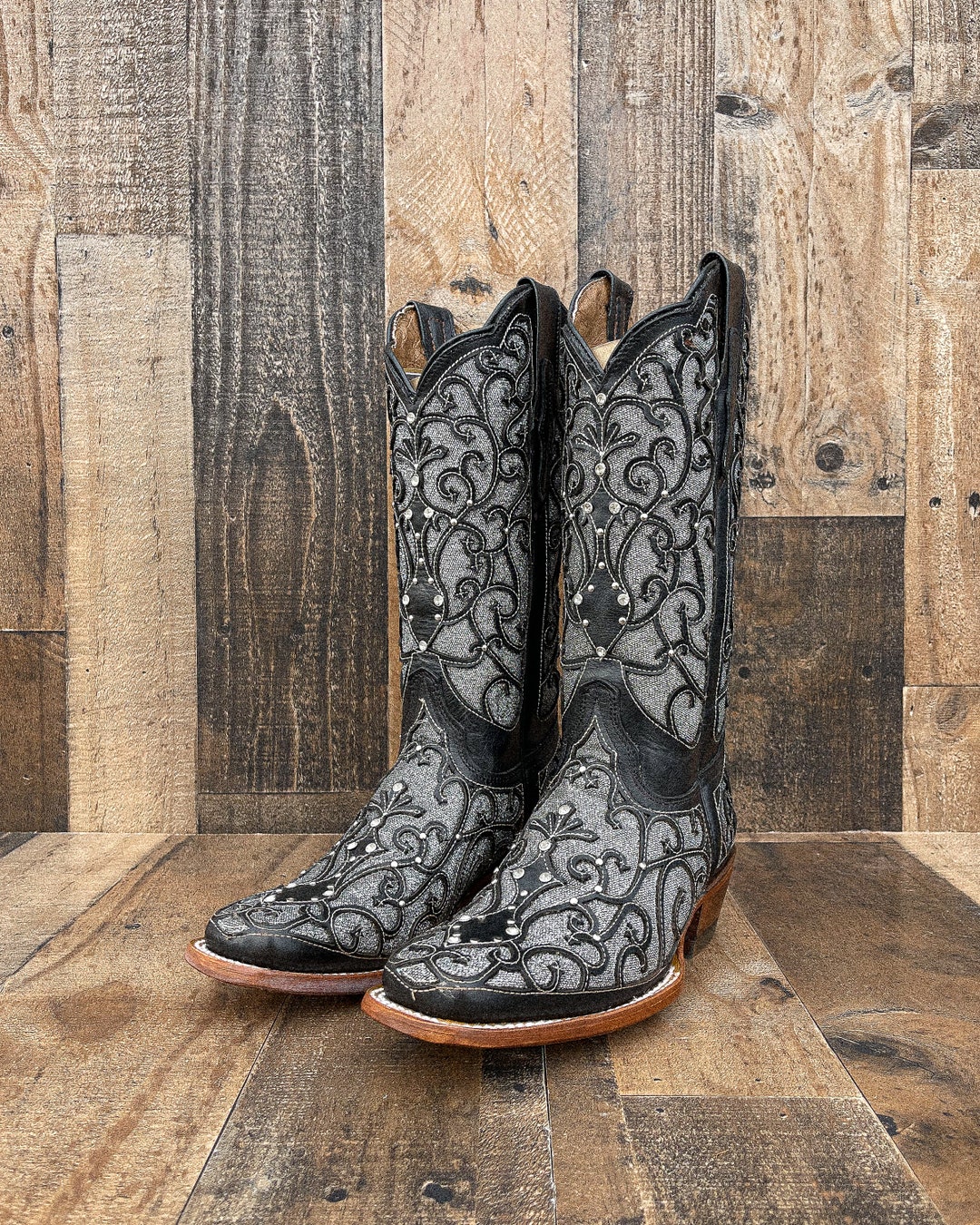 insulated cowboy boots womens