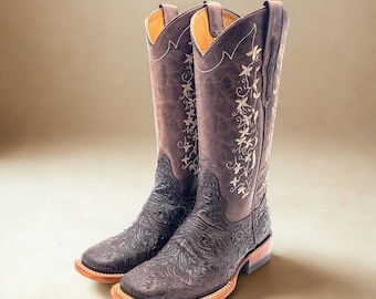 Handmade Leather Floral Embroidered Boots/ Mexican Artisanal Women's Boots/ Western Boots/Cowgirl Authentic Boots/ Women's Mexican Boots