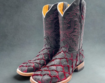 Handcrafted Men's Bass Cowboy Boots/ Square Toe Cowboy Boots Pirarucu/ Men's Exotic boots/ Botas vaqueras exoticas/ Men's fish cowboy boots
