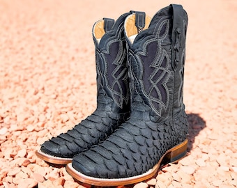 Handcrafted Men's Python Cowboy Boots/ Square Toe Cowboy Boots Snake Men's Exotic boots/ Botas vaqueras exoticas Men's  cowboy boots