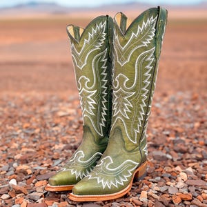 Handmade Western Green Tall Cowboy Boots Knee High/ Tall green cowboy boots /cowgirl boots / Botas vaqueras altas/ Western Knee-High boots