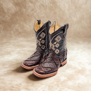 Boys Toddler Western Cowboy Boots/ Botas para niño/ Fish Bass Cowboy Boots/ cowboy boots/ Kids Cowboy boots