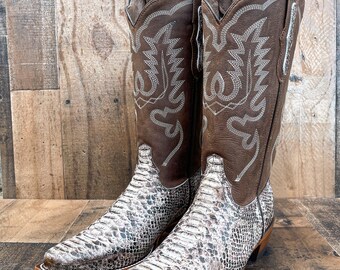 Western Cowboy Boots / Snake skin cowboy boots/ cowgirl boots/ wedding cowboy boots/ Pointed cowgirl boots/ Python cowboy boots