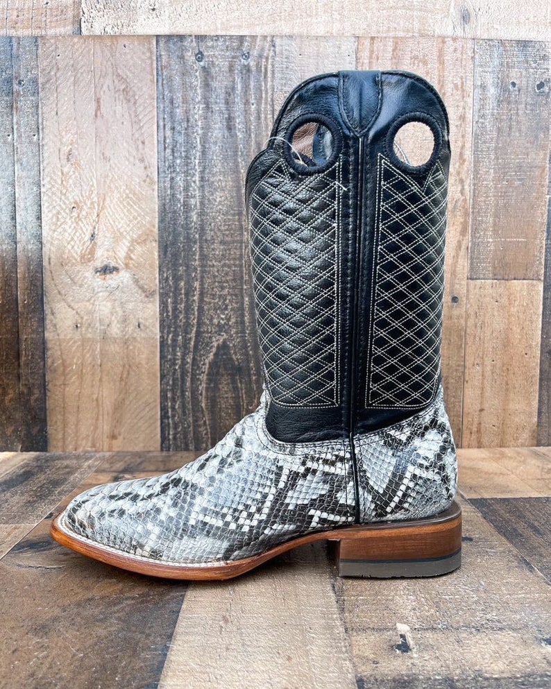 Handcrafted Men's Python Cowboy Boots/ Square Toe Cowboy Boots Snake/ Men's Exotic boots/ Botas vaqueras exoticas/ Men's cowboy boots image 2