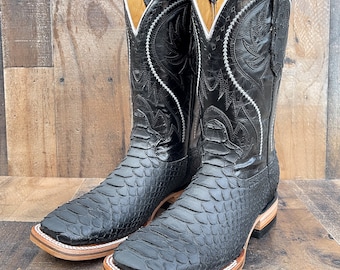 Handcrafted Men's Python Cowboy Boots/ Square Toe Cowboy Boots Snake/ Men's Exotic boots/ Botas vaqueras exoticas/ Men's  cowboy boots