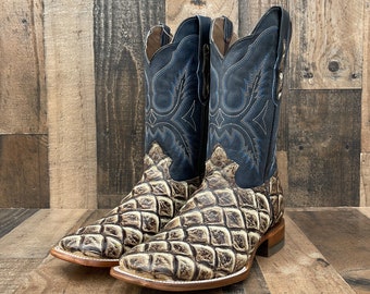 Handcrafted Men's Bass Cowboy Boots/ Square Toe Cowboy Boots Pirarucu/ Men's Exotic boots/ Botas vaqueras exoticas/ Men's fish cowboy boots