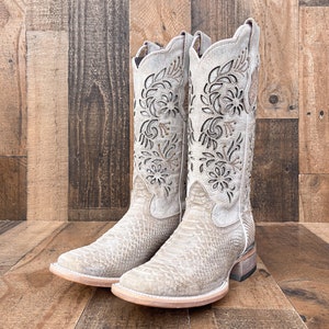 Western Cowboy Boots / white cowboy boots / cowgirl boots/ wedding cowboy boots/ stagecoach boots/ Snake print python boots