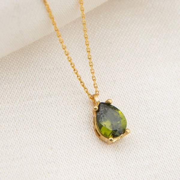 August Birthstone Necklace, Peridot Necklace, Gold Birthstone Jewelry, Silver Peridot Pendant, Birthday Gifts, Gifts for Her