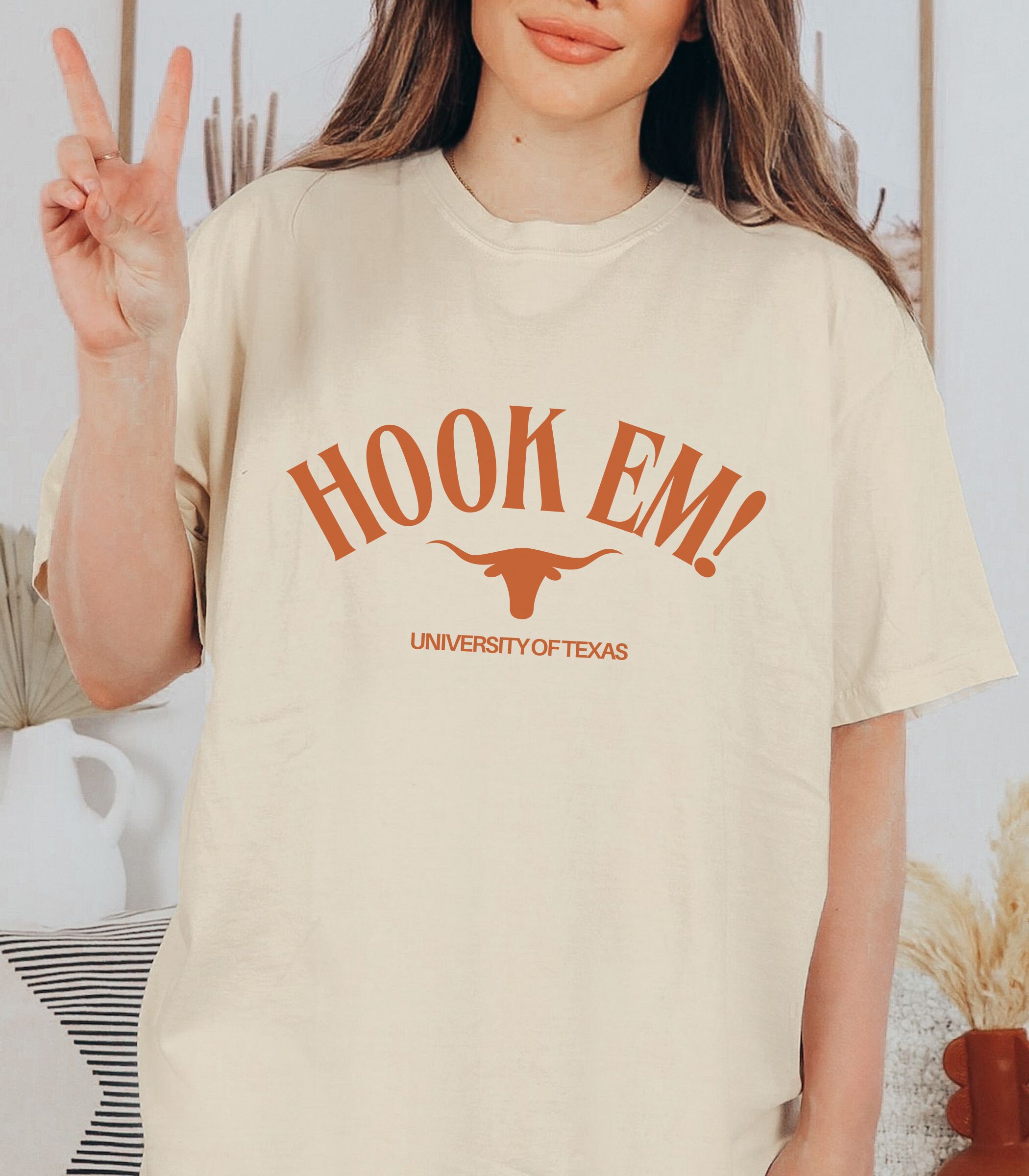 Hook Em University of Texas Unisex Comfort Colors T-shirt, UT Austin,  Longhorns Football, Vintage Retro College Football Tee, Orange 