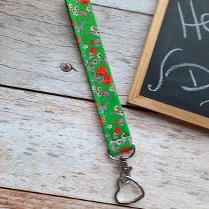 Schlüsselband Blümchen / Schlüsselband aus Stoff / Schlüsselanhänger / Lanyard / Wristlet / Handgelenk / Schlüsselhalter / Millefleurs