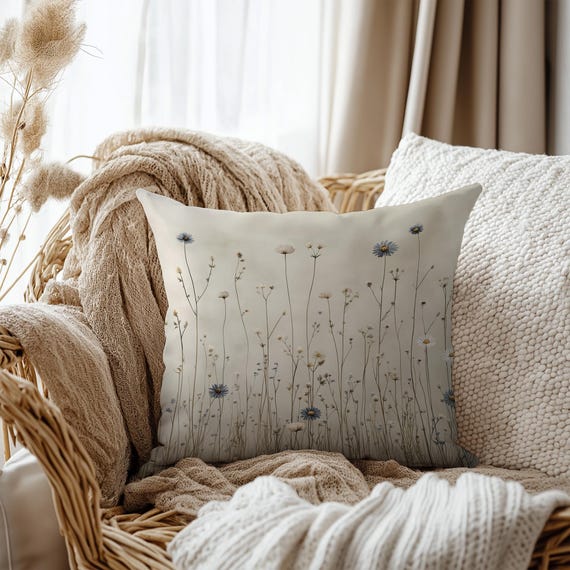 Wildflower Pillow, Boho Home Decor, Colorful Throw Pillow, Cottagecore Home Decoration, Floral Accent Pillow, Botanical Floral Cushion Cover