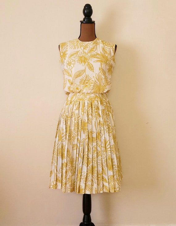 Vintage 1960s Anr Jr. yellow floral print dress