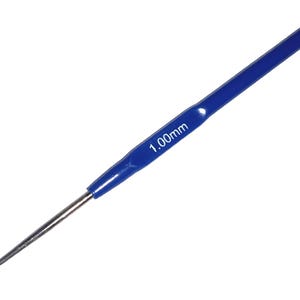One Side Crochet Hook with Plastic Handle | Size #1 | 12cm Length | Ergonomic Grip | Knitting Needle Craft Supply Tool