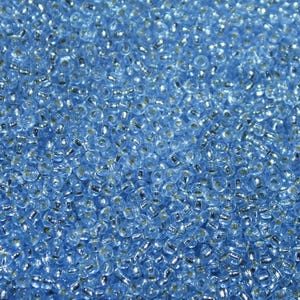 Perle Ceche 12/0 | 0.19cm/0.075in | 450g/16oz | Colore 42A(01132) | Alta Precisione e Qualità | Materiale per la Creazione di Gioielli