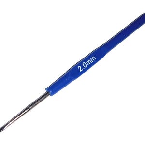Single-Sided Crochet Hook | Plastic Handle | Size 2 | 12cm | High-Quality Crafting Tool | Ergonomic Crochet Needle | Knitting