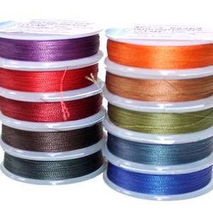 Set di Fili per Perline TYTAN 0,1mm 100m/0.003937/3937,01in 10 pezzi | Colori Mix Scuro | Nylon | Resistente | Creazione Gioielli