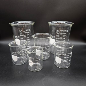 Vintage Laboratory Beakers Set of 6...from 150 ml to 1000 ml...Pyrex Kimax