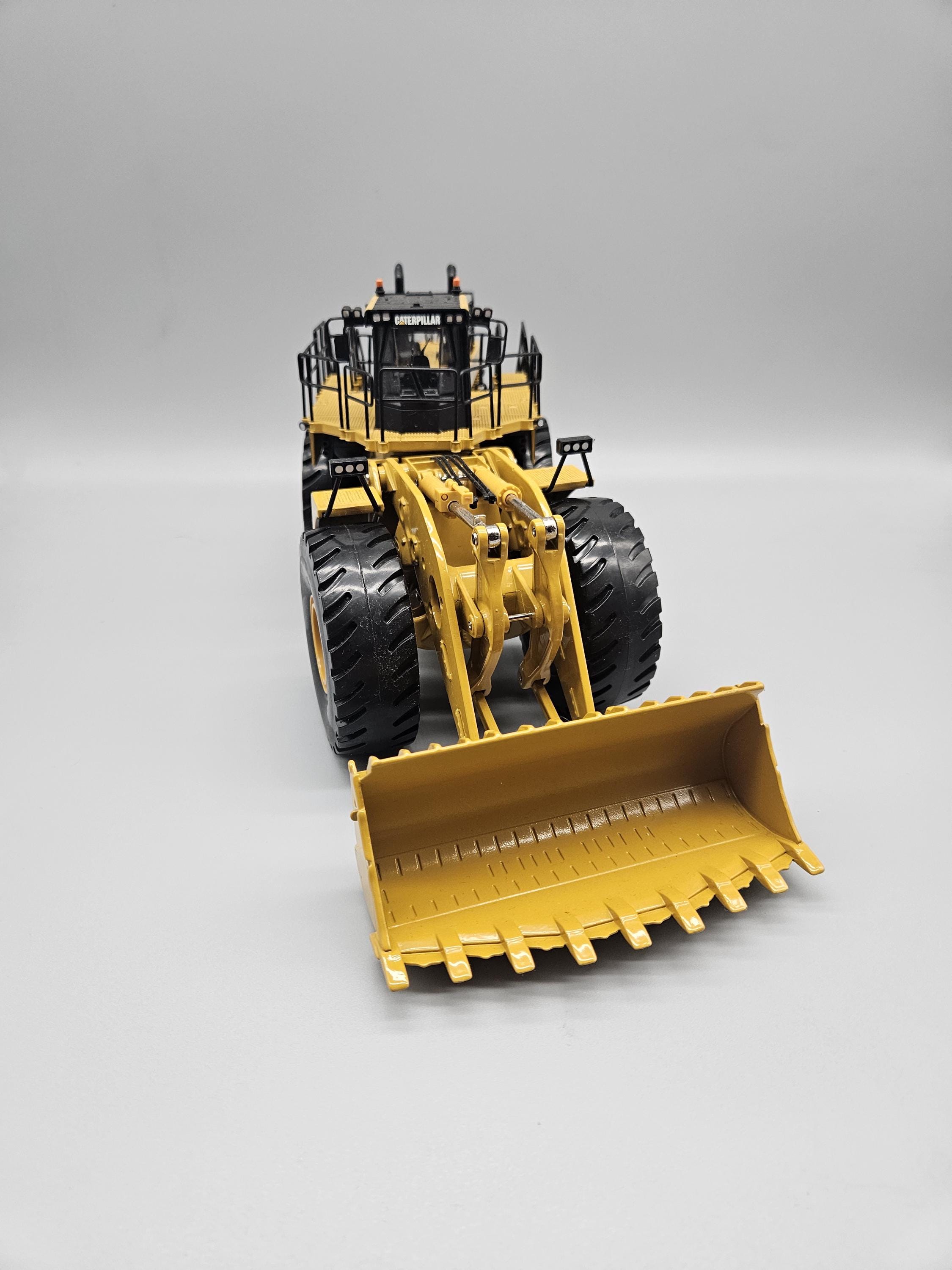 CAT 994F Wheel Loadernorscot 1:50 Scale, High Quality