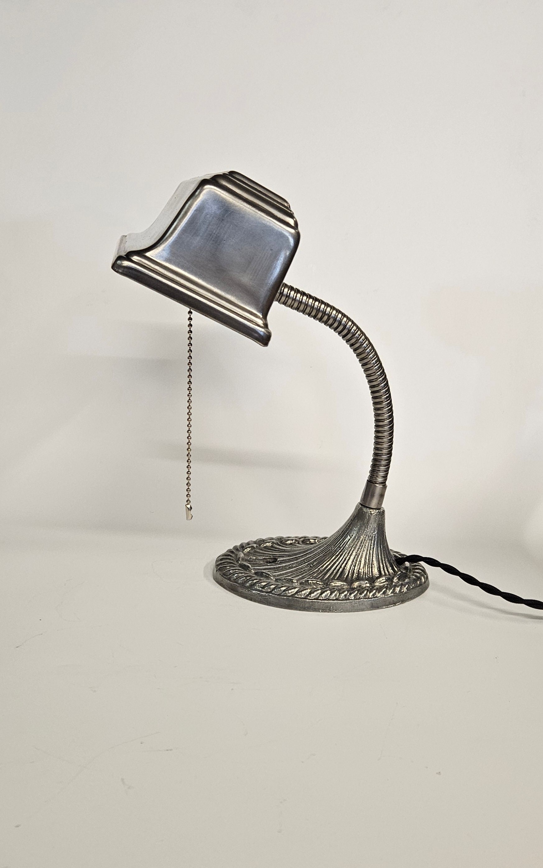NICKEL PLATED スウィングアーム ランプ　faries Antique faries lamp - Etsy 日本