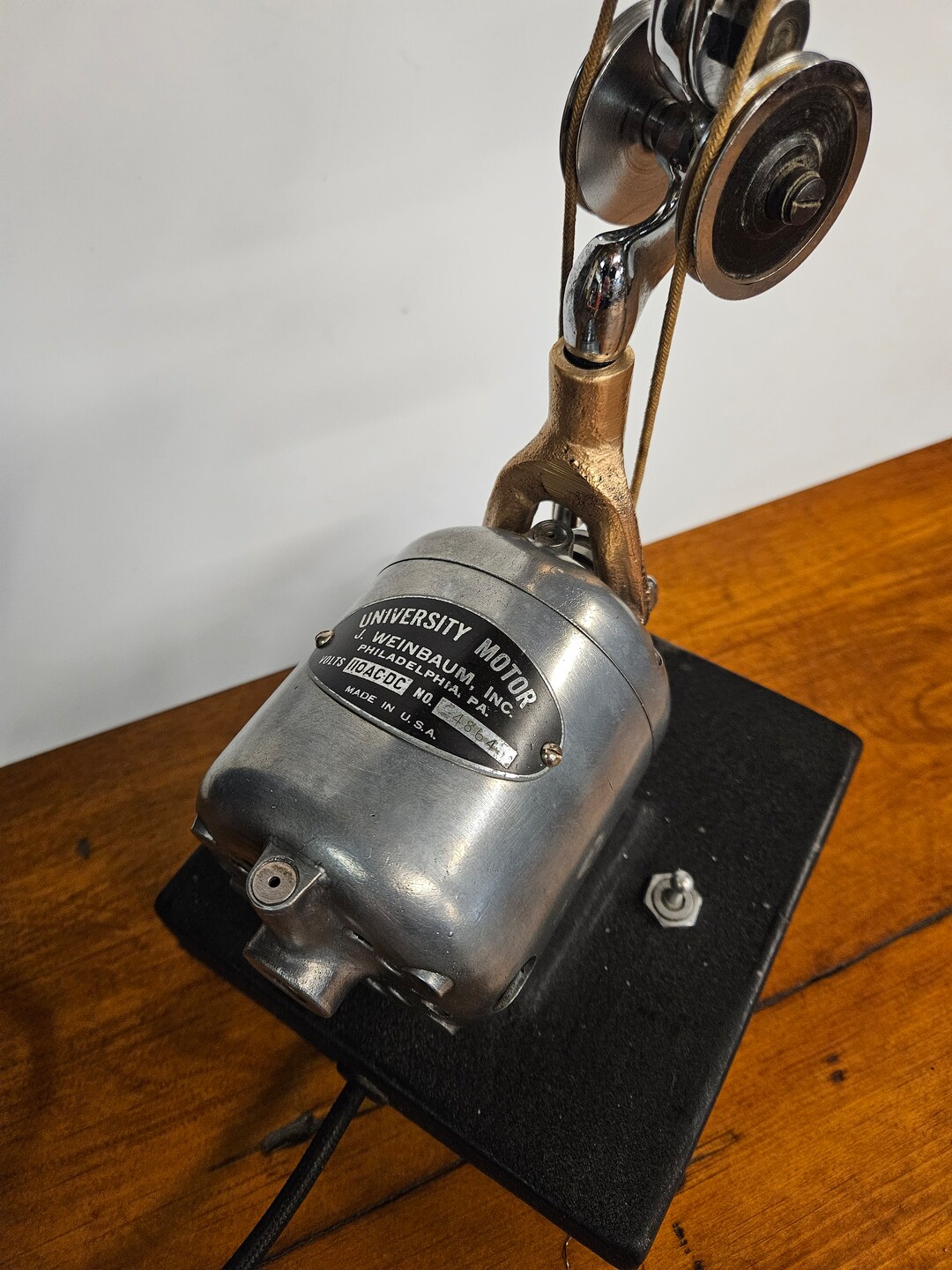 1920 年代の歯科用ドリル...初期の電動ベルト駆動...E.E. スミス 
