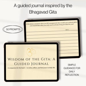 Puede incluir: Un diario guiado inspirado en el Bhagavad Gita, con 50 indicaciones para la reflexión diaria. La portada del diario muestra el símbolo Om y el título "Wisdom of the Gita". Incluye el texto: "Un compañero para el corazón: escribir, reflexionar y encontrar la paz en la vida diaria."