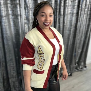 Delta-Signatur-Theta-Strickjacke