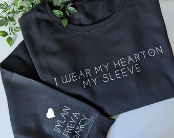 I wear my heart on my sleeve fleece jumper, mum sweatshirt, mothers day gift, personalised jumper, names on sleeve, mum sweater, mum jumper