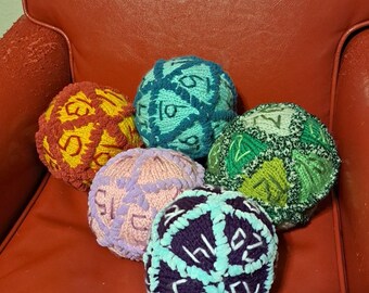 Knit d20 Dungeons and Dragons Plush Dice