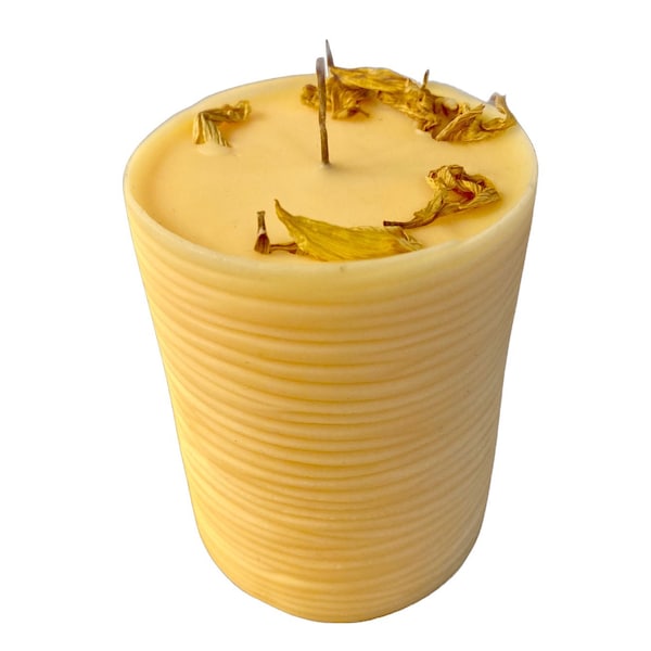 Daffodil Scented 100% Organic Soy Wax Ridged Candle