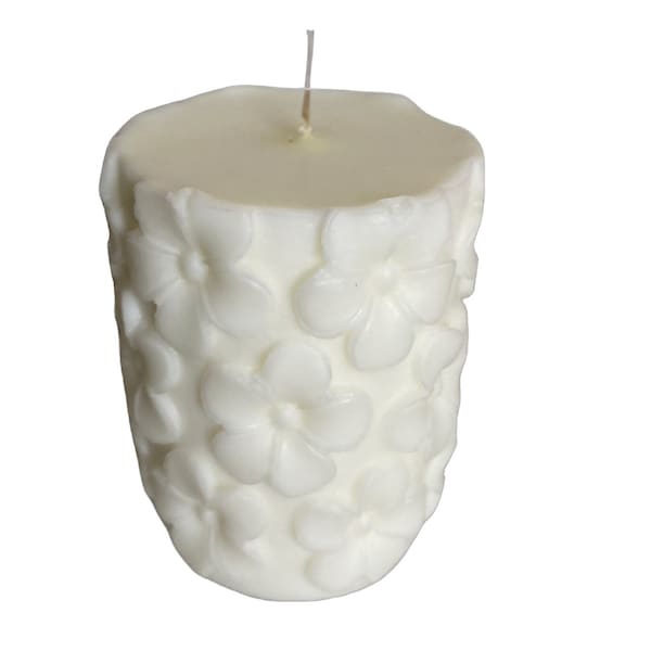 Violet Scented Flower Shaped 100% Organic Soy Wax Pillar Candle