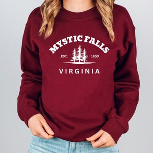 Mystic Falls Sweatshirt, Herbst Sweatshirt, Vampire Diares, Virginia Rundhalsausschnitt, Mystic Falls Shirt, trendiges Sweatshirt, Muttertagsgeschenk Bild 3