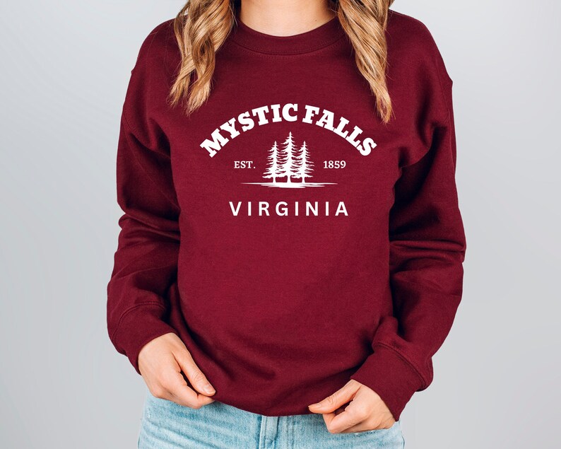 Mystic Falls Sweatshirt, Herbst Sweatshirt, Vampire Diares, Virginia Rundhalsausschnitt, Mystic Falls Shirt, trendiges Sweatshirt, Muttertagsgeschenk Bild 3