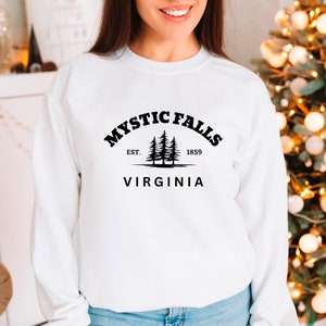 Mystic Falls Sweatshirt, Herbst Sweatshirt, Vampire Diares, Virginia Rundhalsausschnitt, Mystic Falls Shirt, trendiges Sweatshirt, Muttertagsgeschenk Bild 5